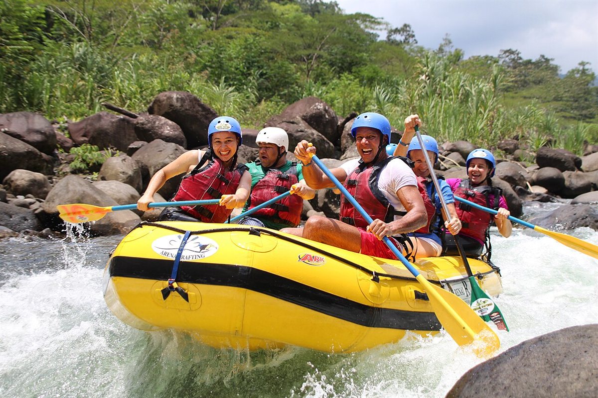 Rafting Río Balsa (Clase II-III) con Almuerzo Típico